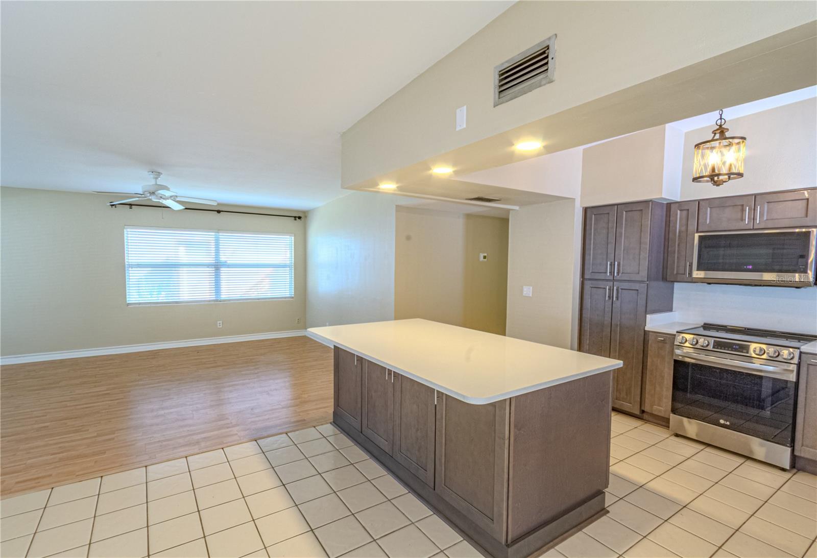 Image 5 of 15 For 2352 Smiley Avenue