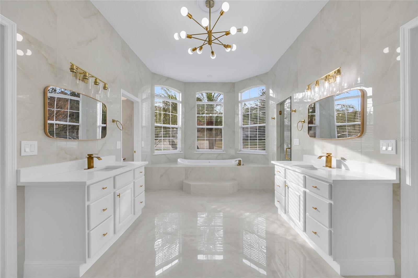 Image 20 of 61 For 11206 Crooked River Ct Court