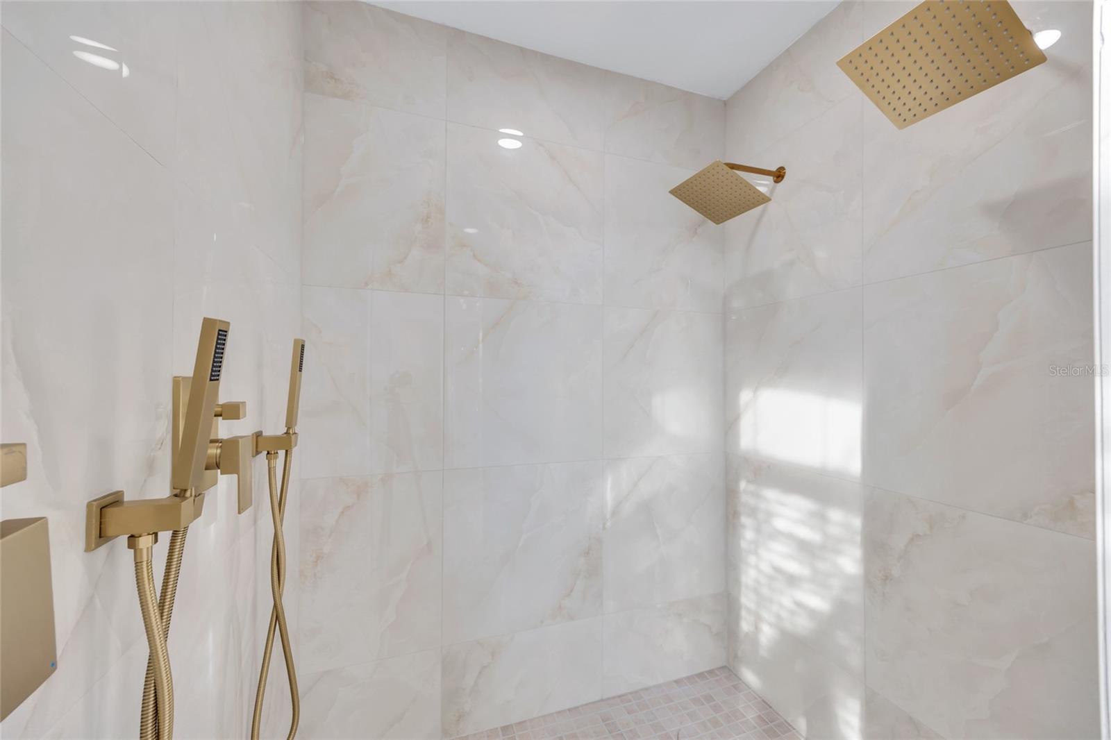 Image 24 of 61 For 11206 Crooked River Ct Court