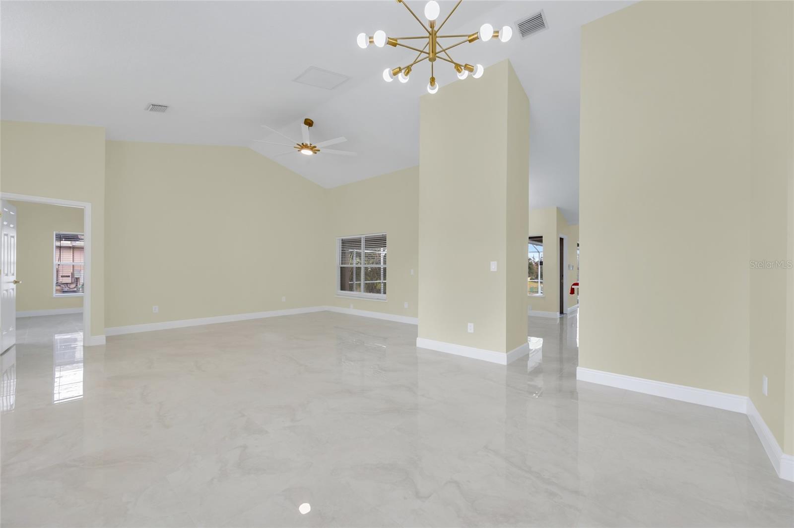 Image 26 of 61 For 11206 Crooked River Ct Court