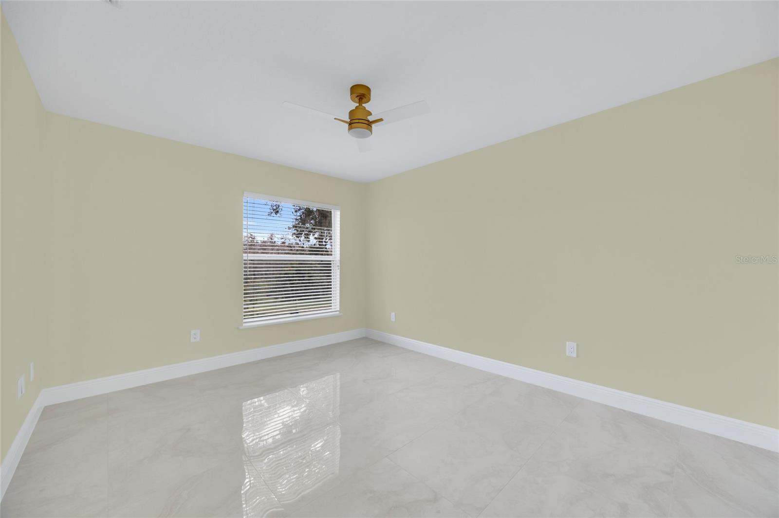 Image 31 of 61 For 11206 Crooked River Ct Court