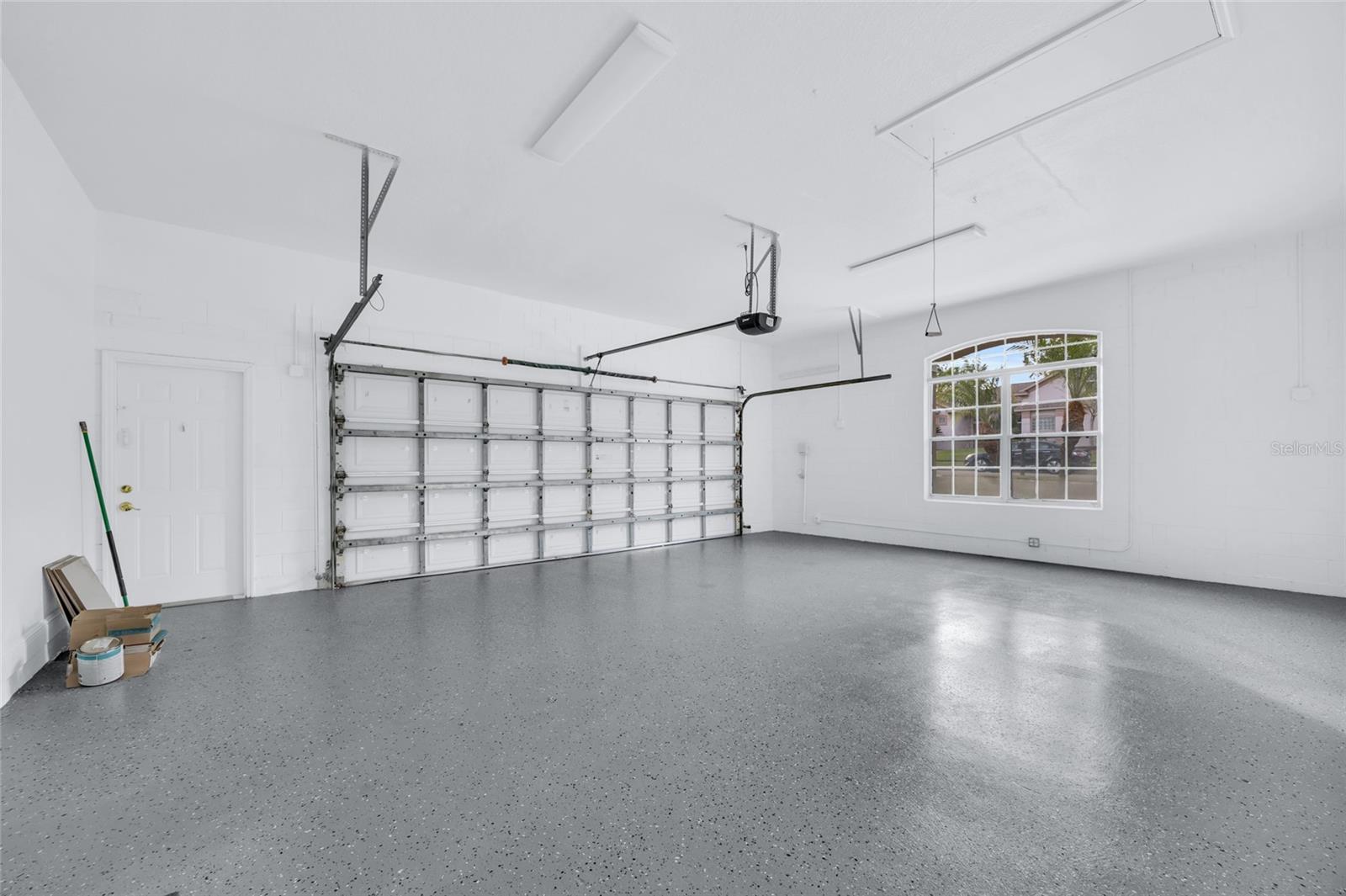 Image 36 of 61 For 11206 Crooked River Ct Court