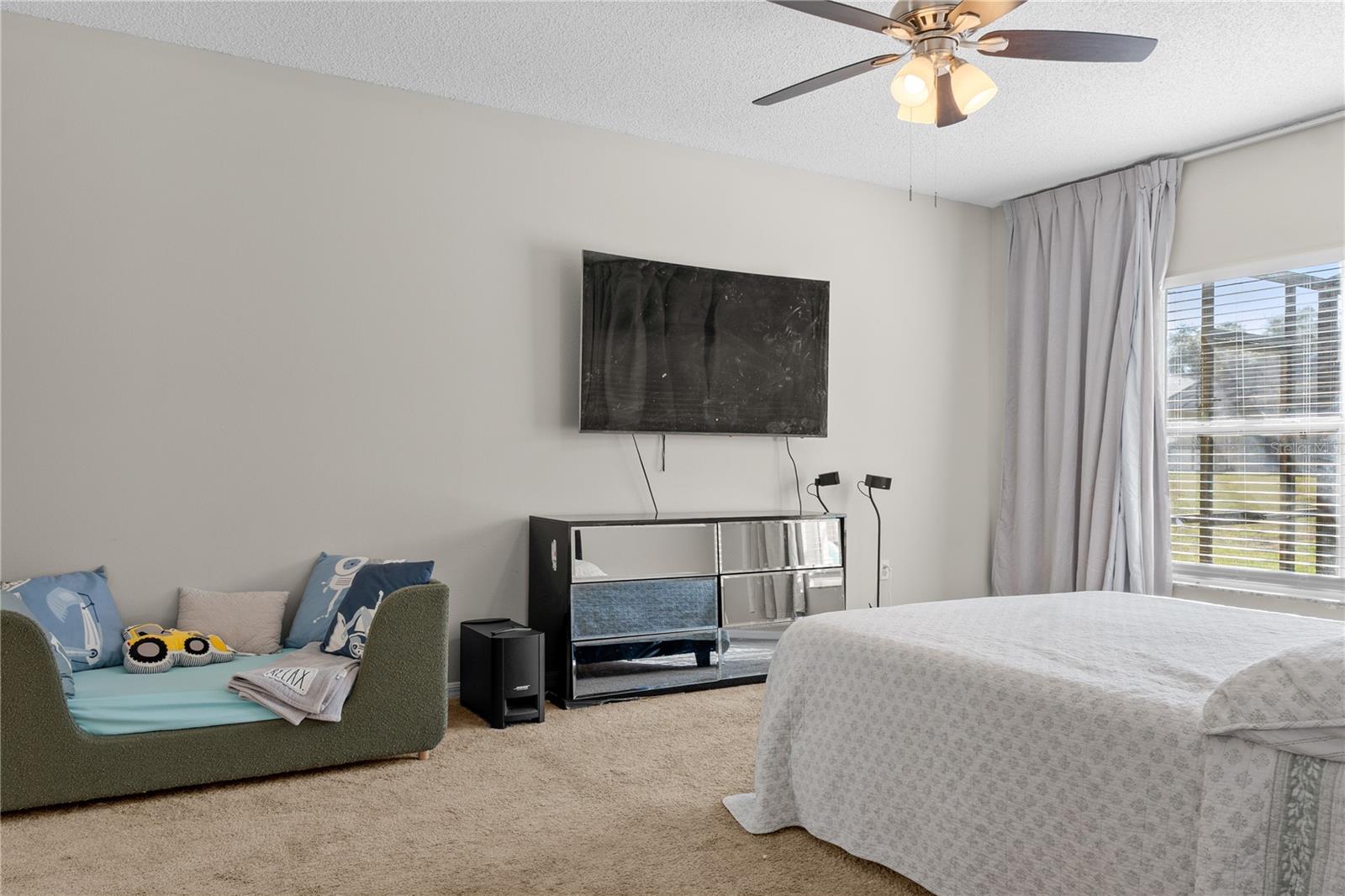 Image 11 of 31 For 440 Langham Drive