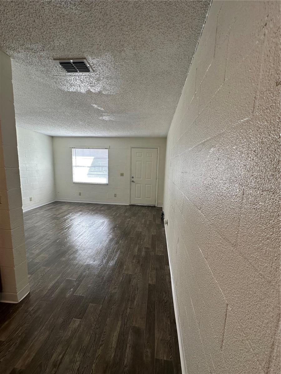 Image 13 of 15 For 2982 Warfield Drive B