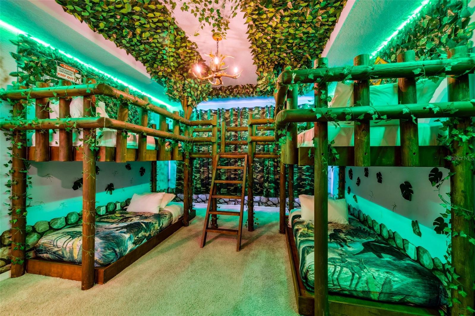 Image 11 of 55 For 8913 Coconut Breeze Drive