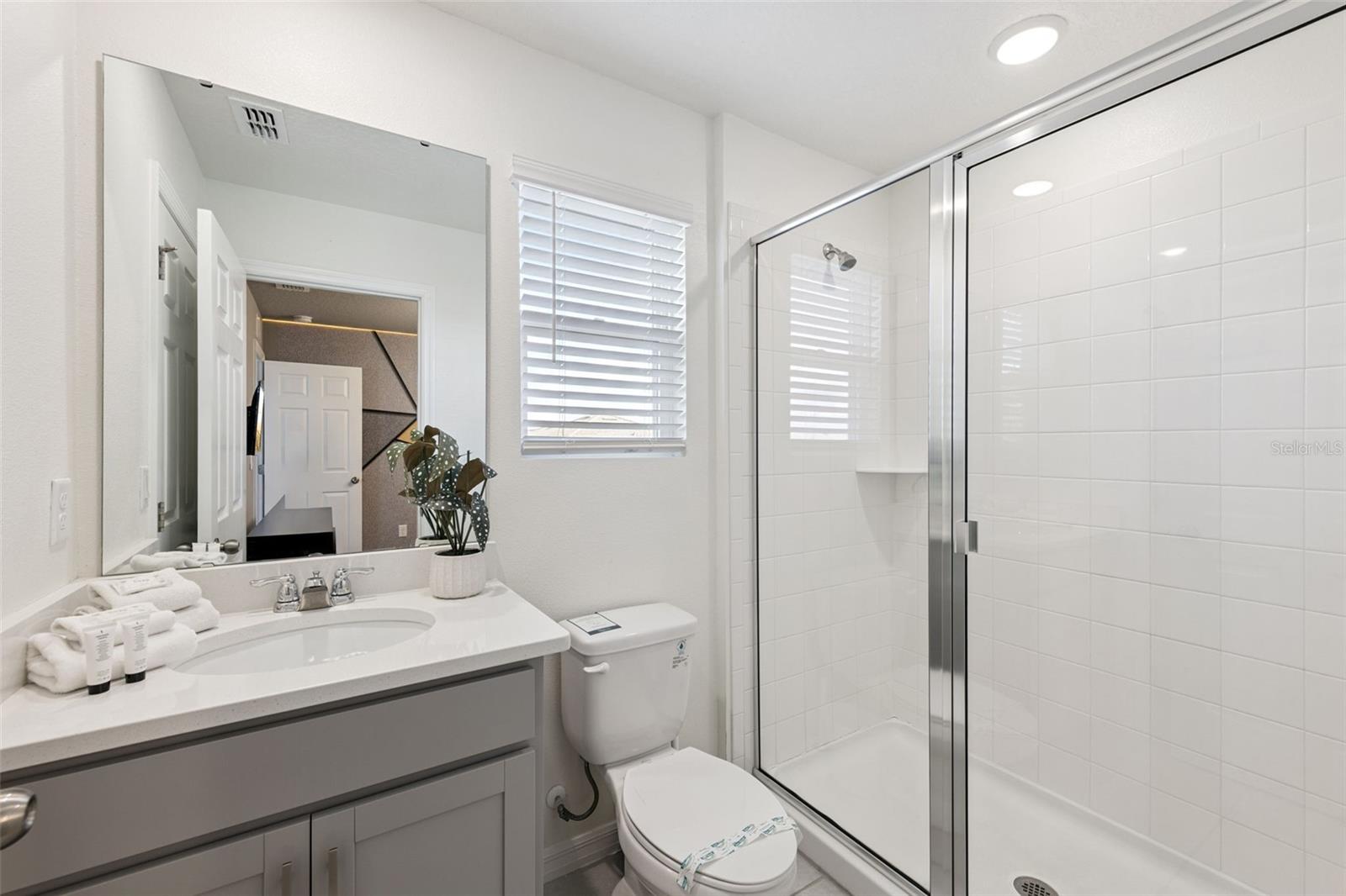 Image 24 of 55 For 8913 Coconut Breeze Drive