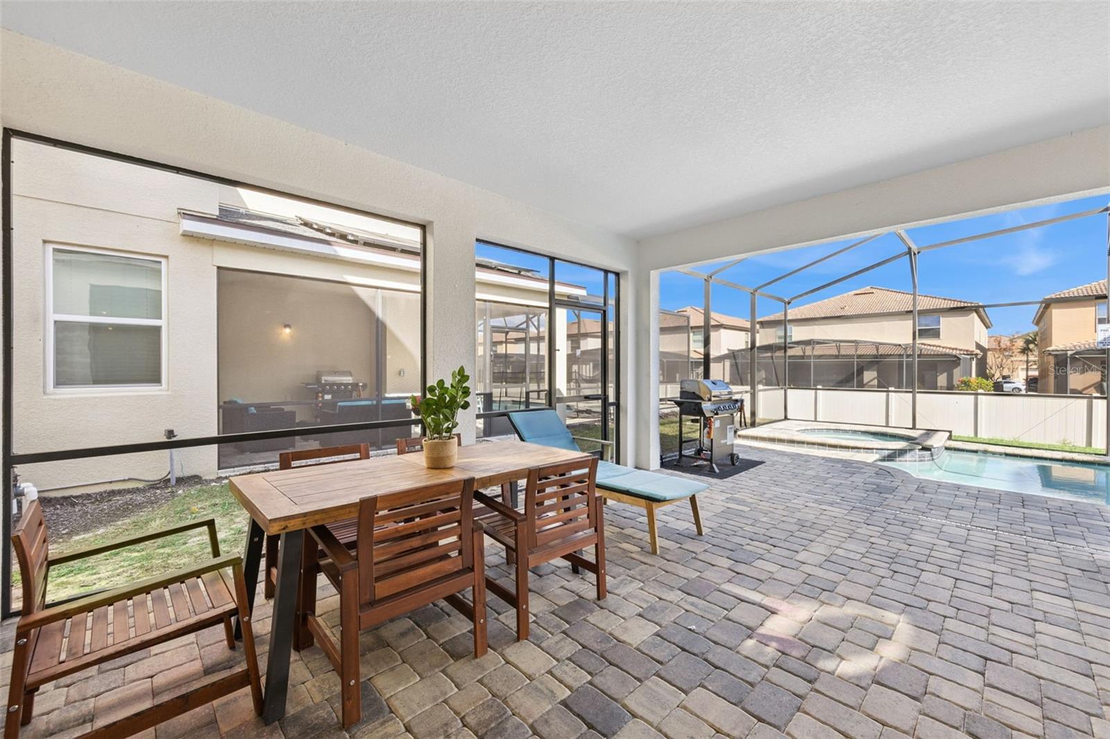 Image 27 of 55 For 8913 Coconut Breeze Drive