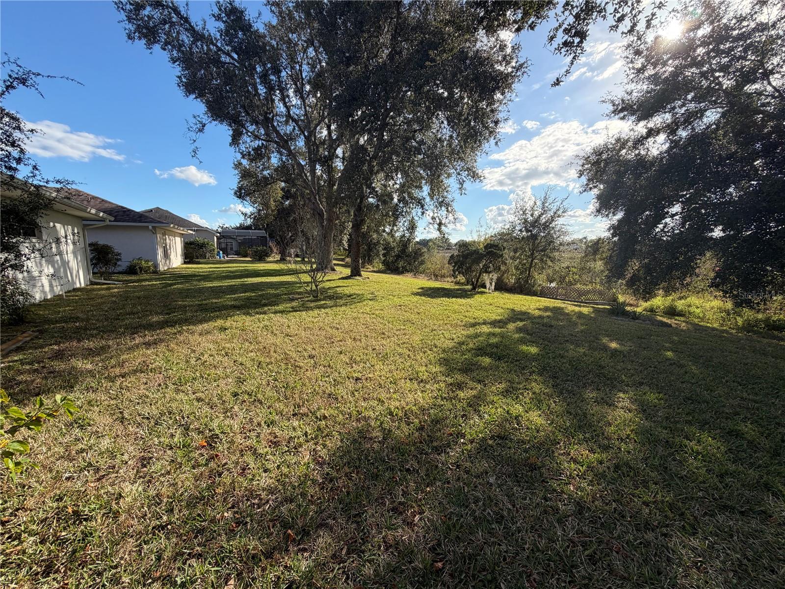 Listing photo id 24 for 21623 Regency Park Lane