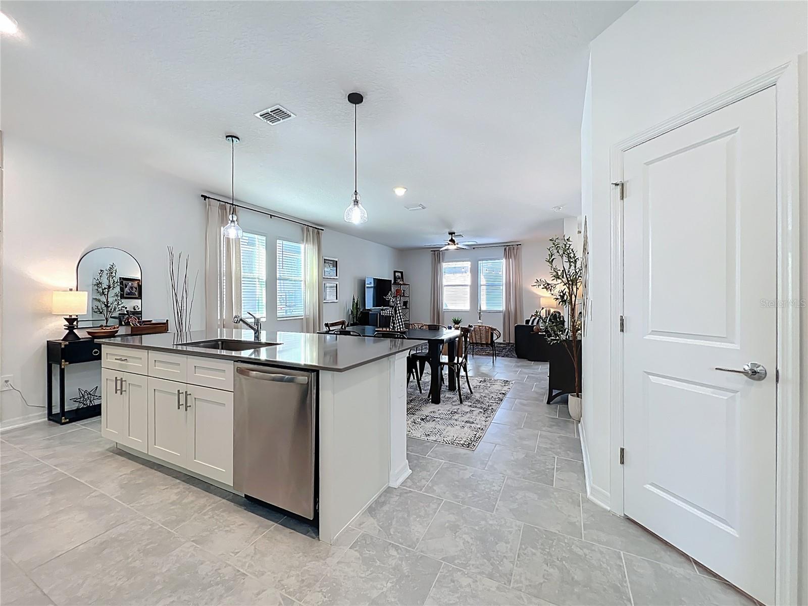 Image 8 of 41 For 4147 Pino Street