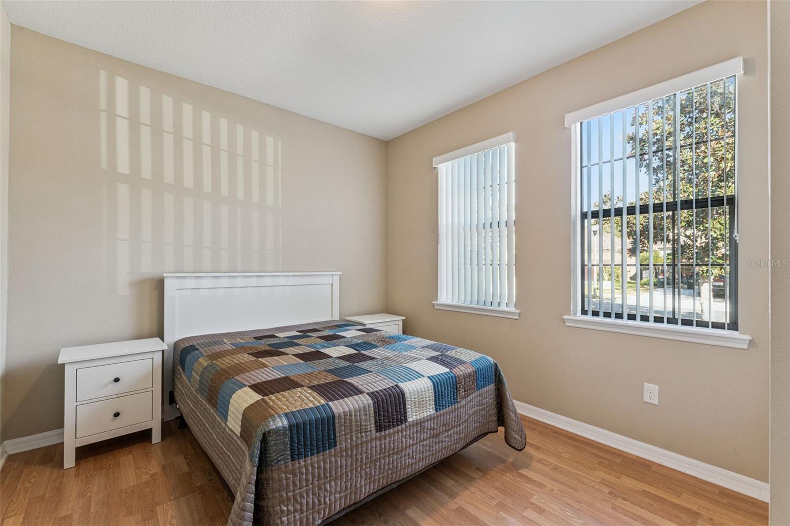 Image 10 of 28 For 13232 Longacre Drive