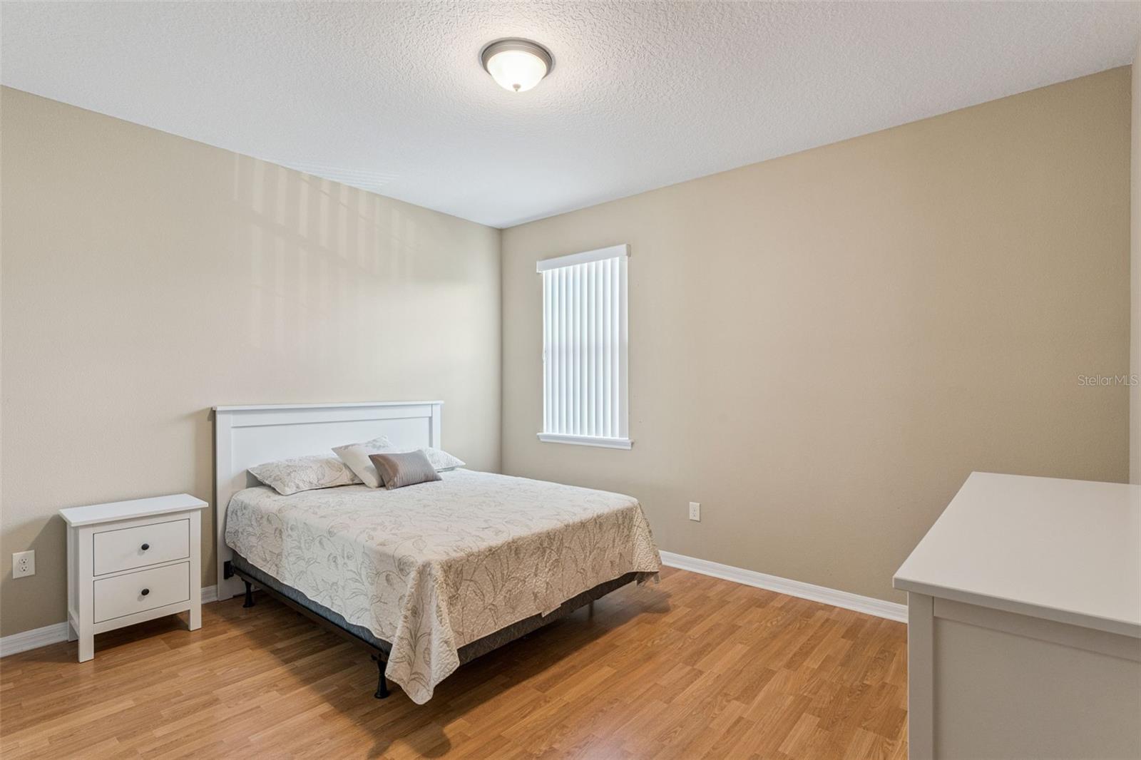 Image 18 of 28 For 13232 Longacre Drive