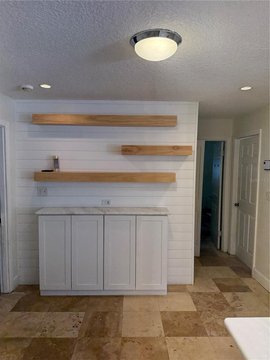 Image 7 of 8 For 417 San Sebastian Prado