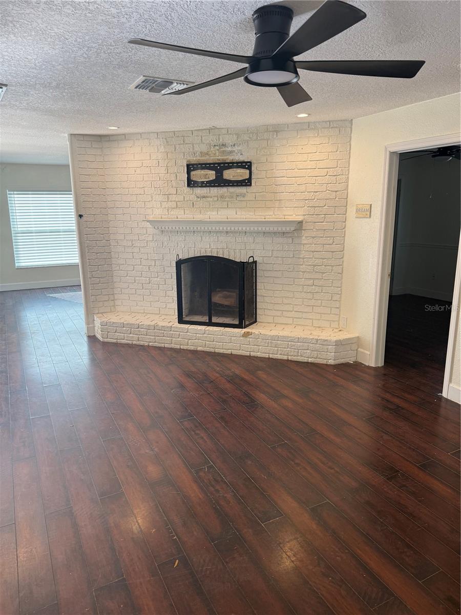 Image 8 of 8 For 417 San Sebastian Prado