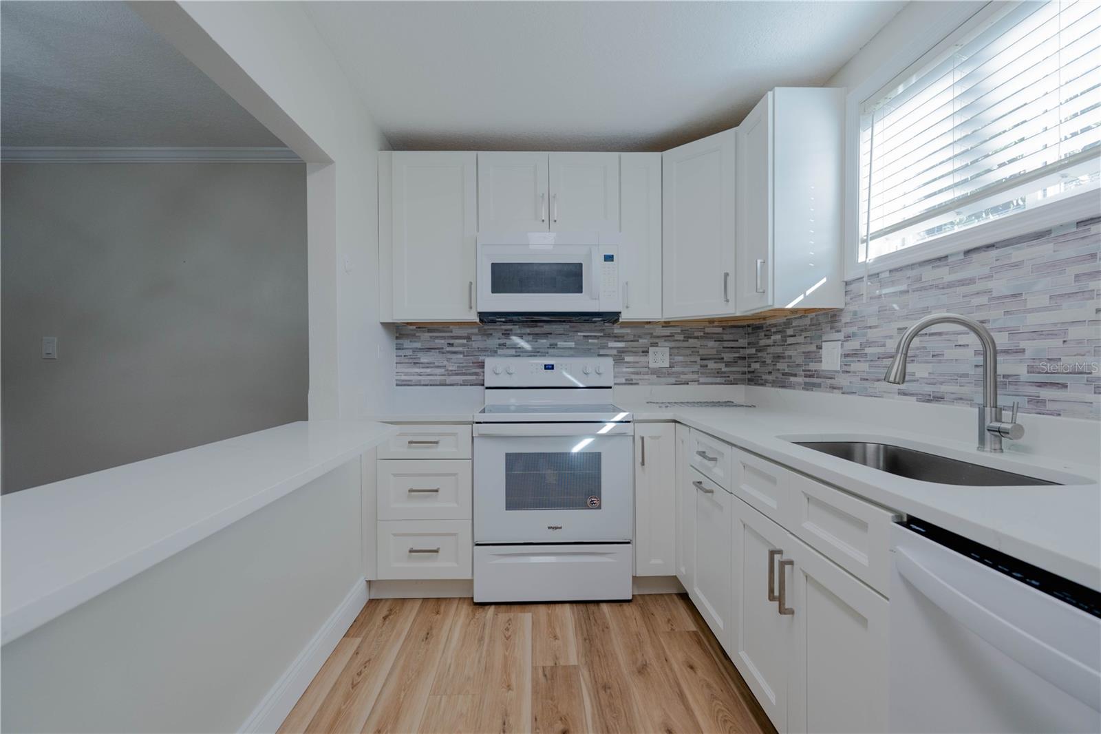 Image 12 of 59 For 568 Orange Drive 46