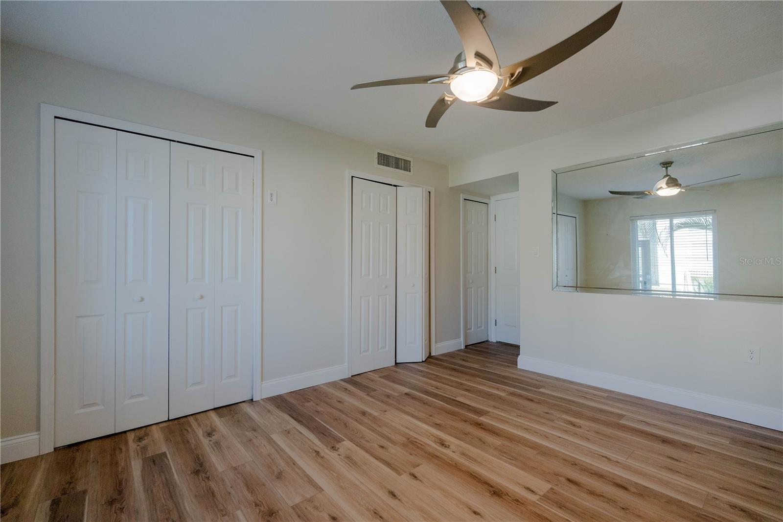 Image 26 of 59 For 568 Orange Drive 46