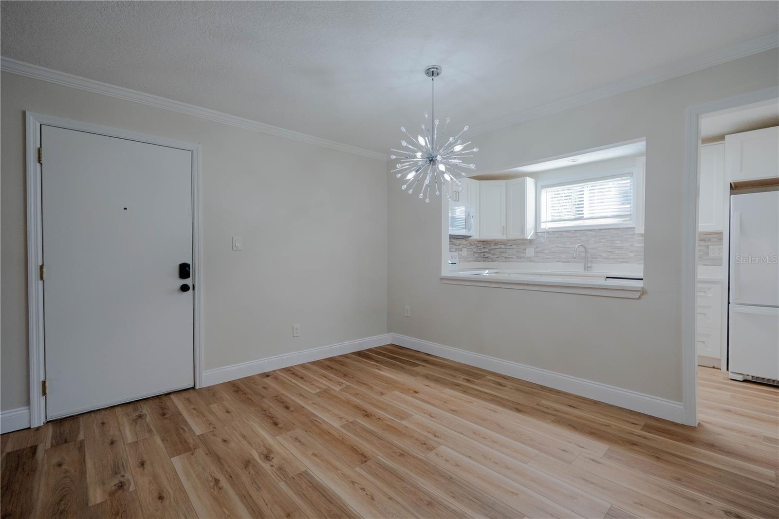 Image 4 of 59 For 568 Orange Drive 46