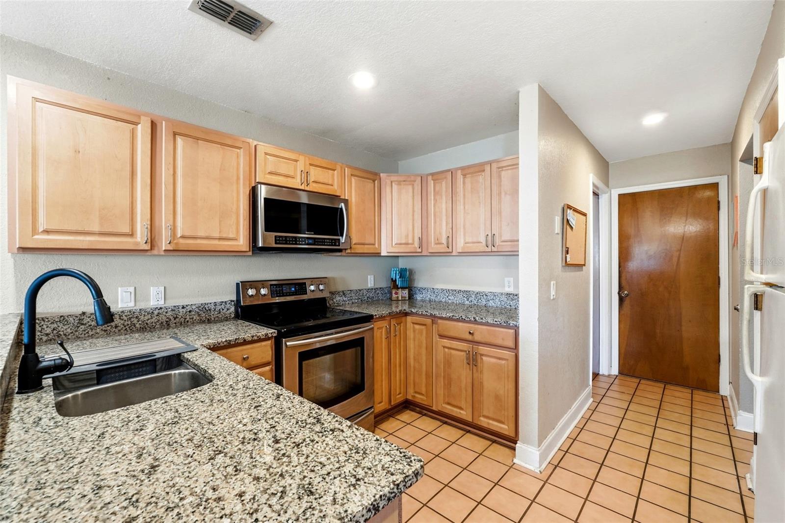 Image 21 of 52 For 2120 Wildwood Lane