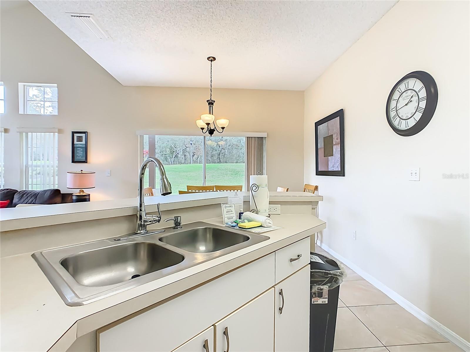 Image 14 of 71 For 2764 Sun Key Place