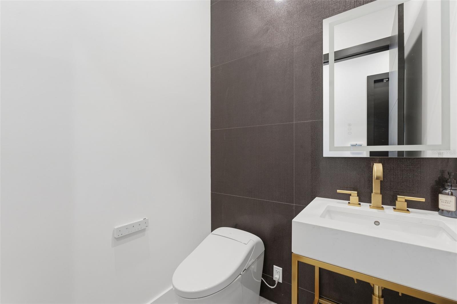 Image 11 of 34 For 301 27th Drive