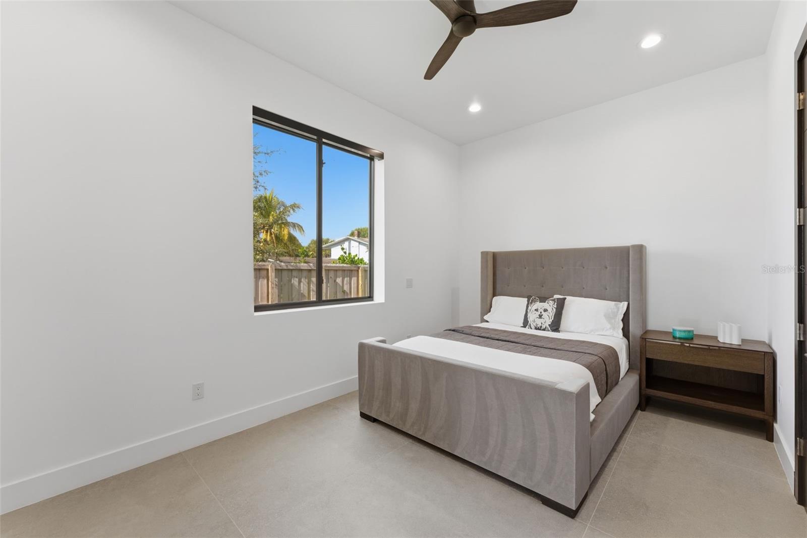 Image 21 of 34 For 301 27th Drive