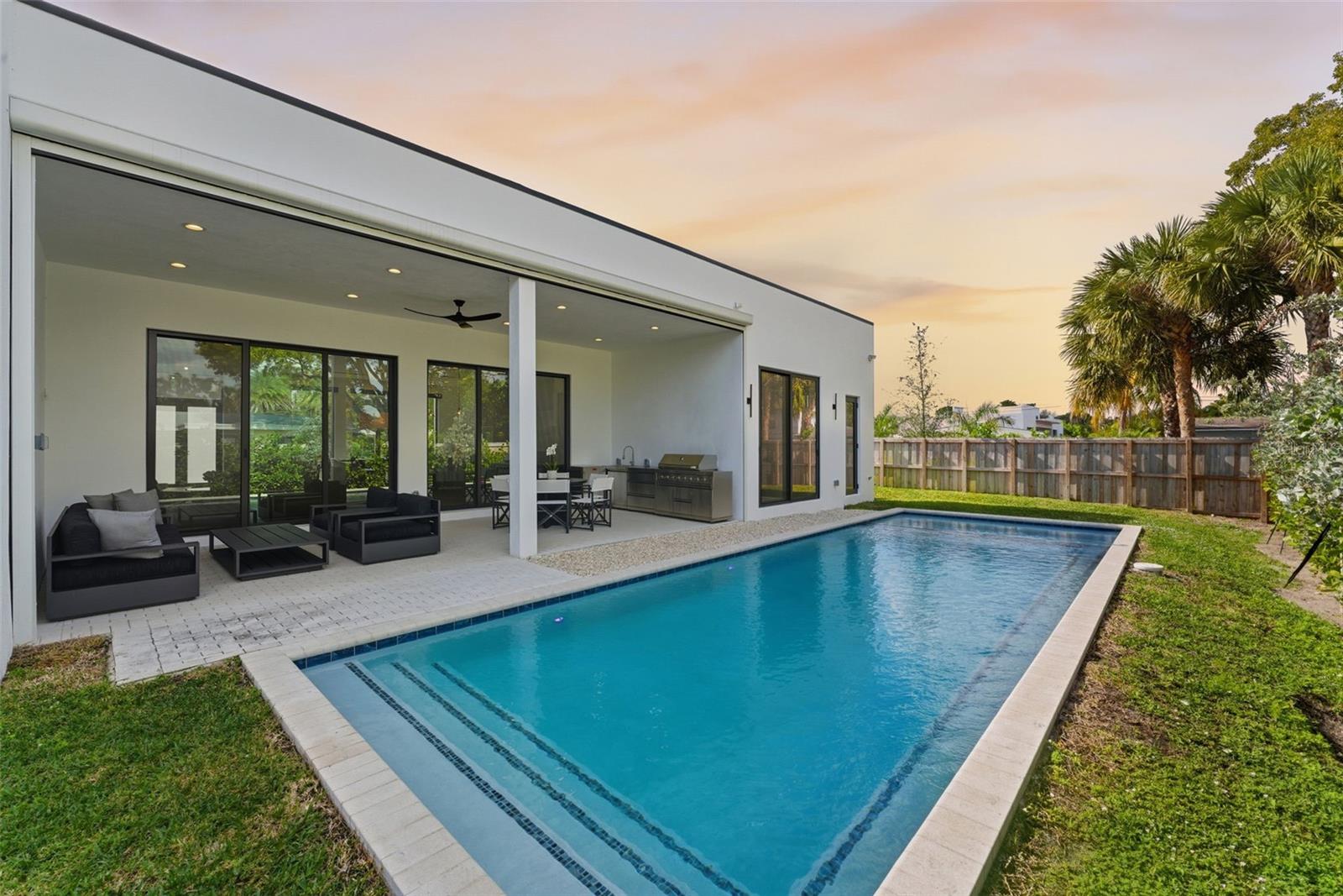 Image 28 of 34 For 301 27th Drive