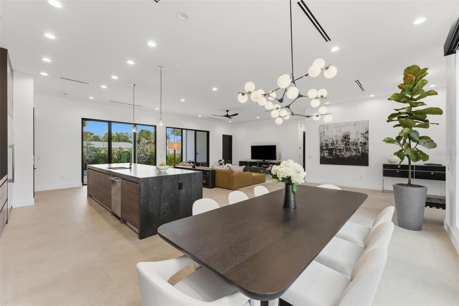 Image 5 of 34 For 301 27th Drive