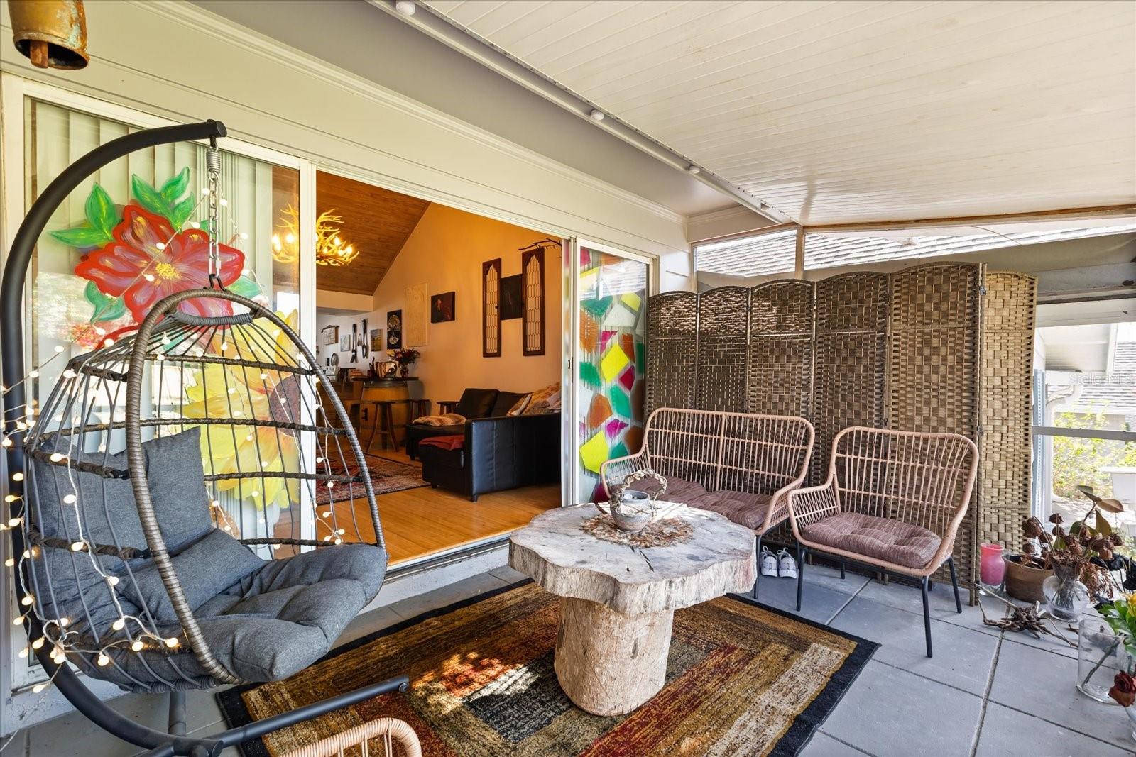 Image 18 of 22 For 1026 Villa Lane S