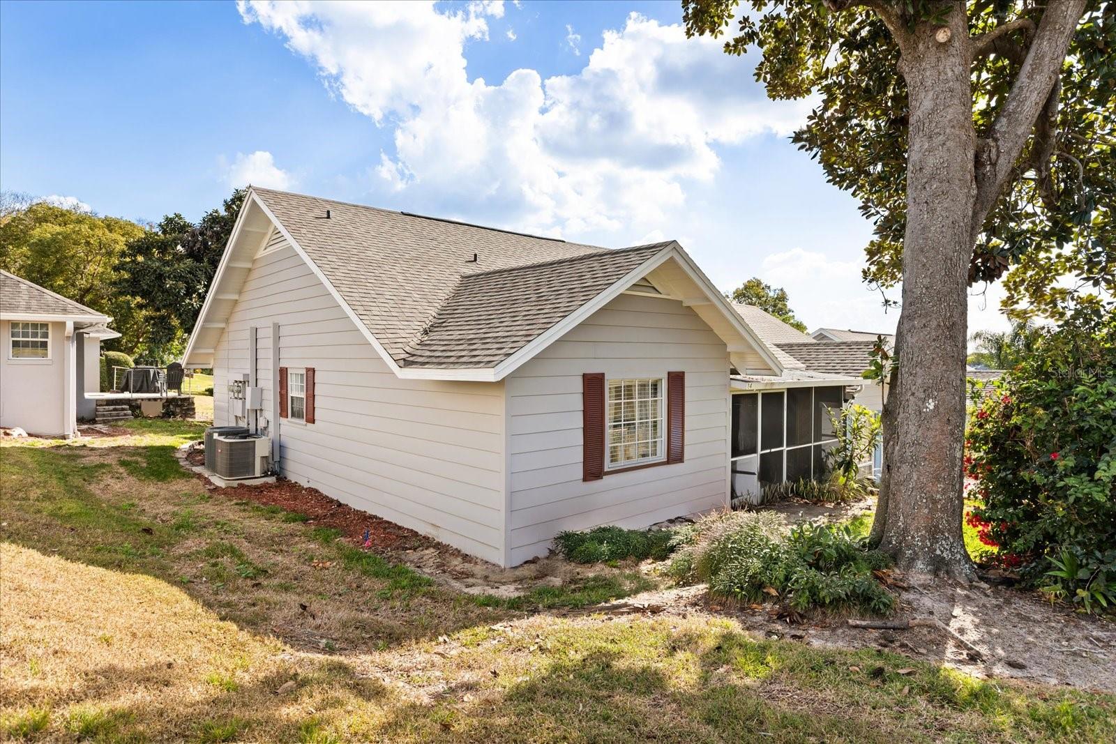 Image 20 of 22 For 1026 Villa Lane S