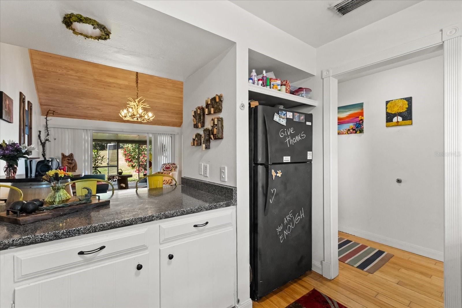 Image 9 of 22 For 1026 Villa Lane S