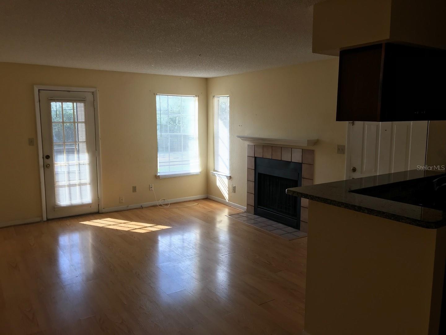 Image 8 of 15 For 4301 Lizshire  203