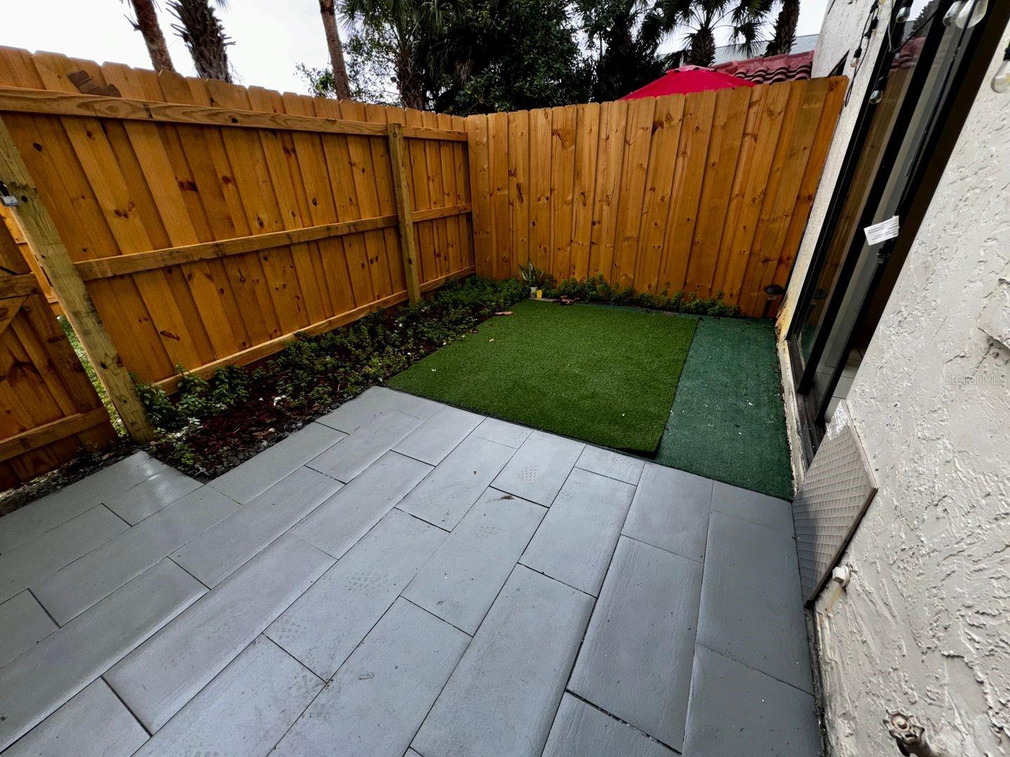 Image 17 of 19 For 6246 Bend Square 16