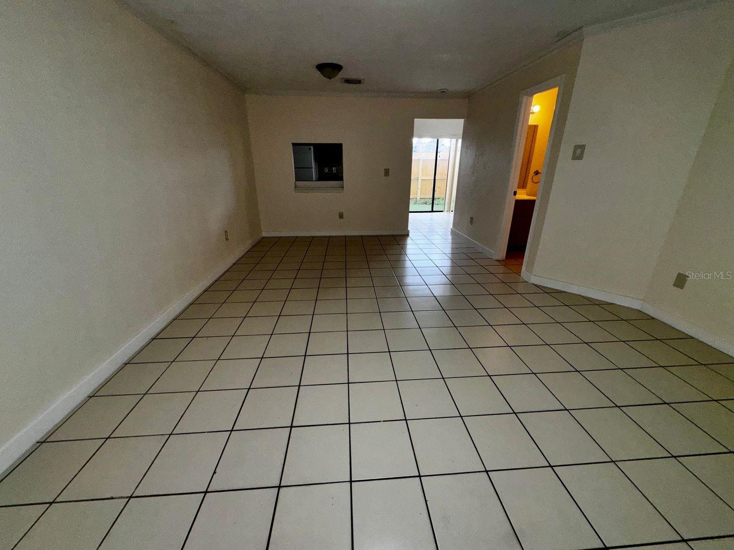 Image 3 of 19 For 6246 Bend Square 16