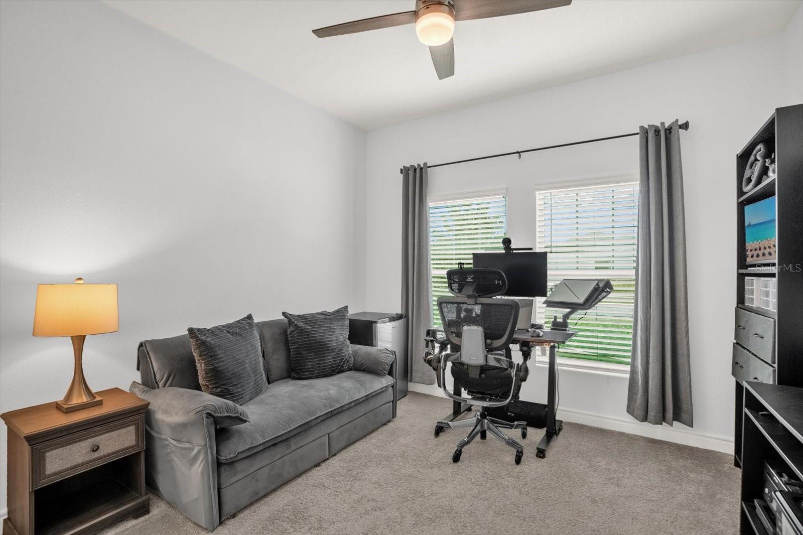 Image 19 of 36 For 6941 Dilly Lake Avenue