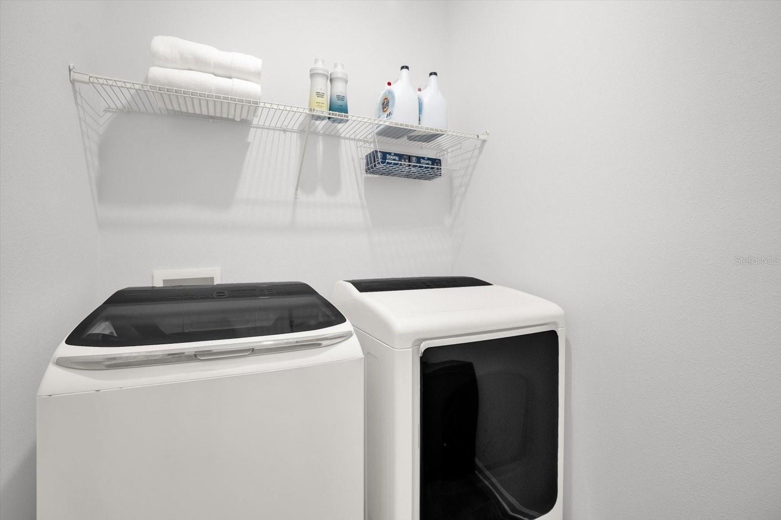 Image 24 of 36 For 6941 Dilly Lake Avenue