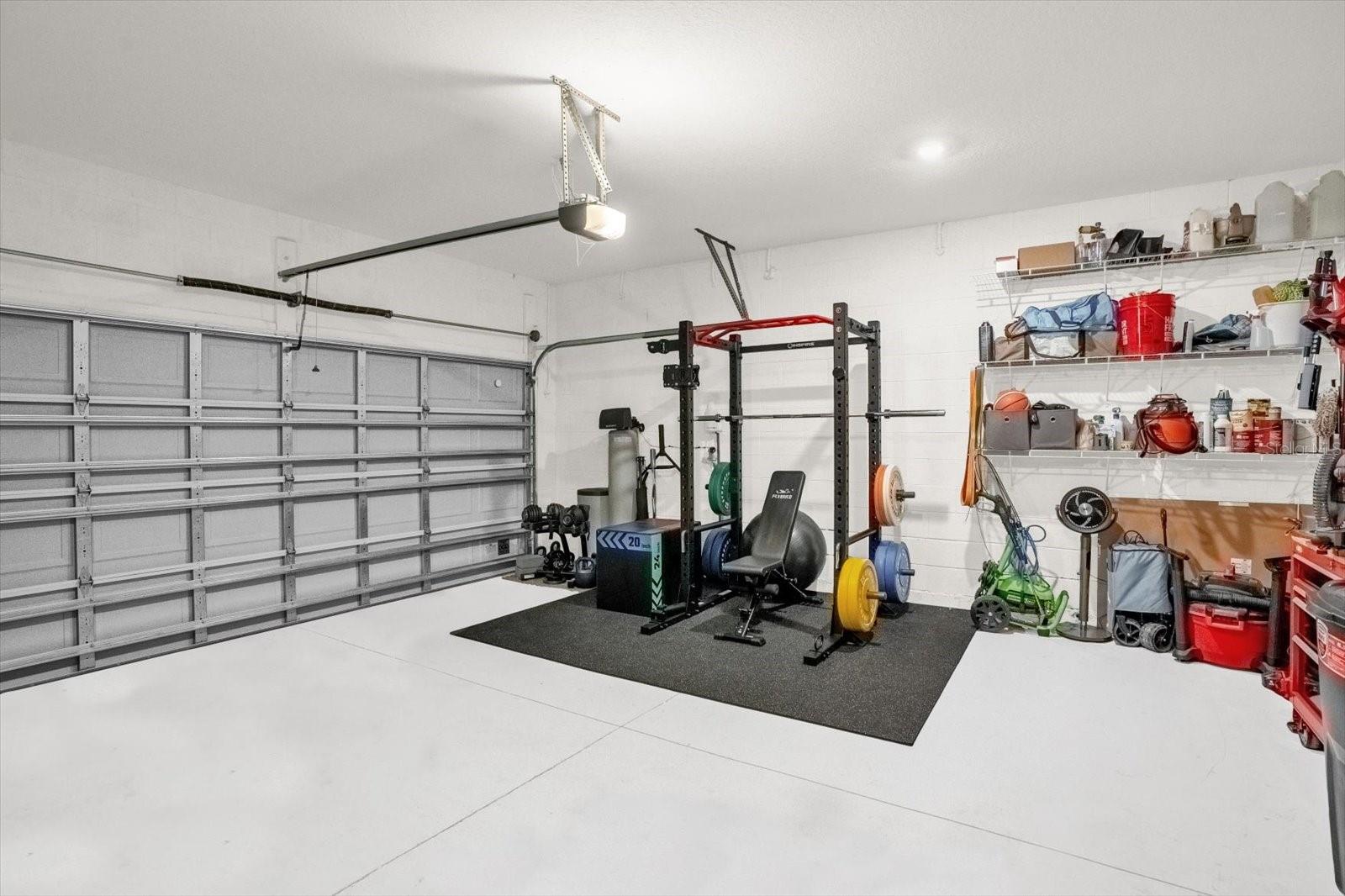 Image 27 of 36 For 6941 Dilly Lake Avenue