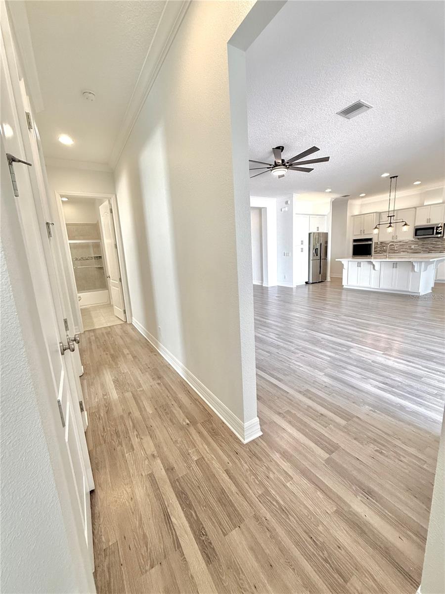 Image 18 of 35 For 14630 Caplock Drive