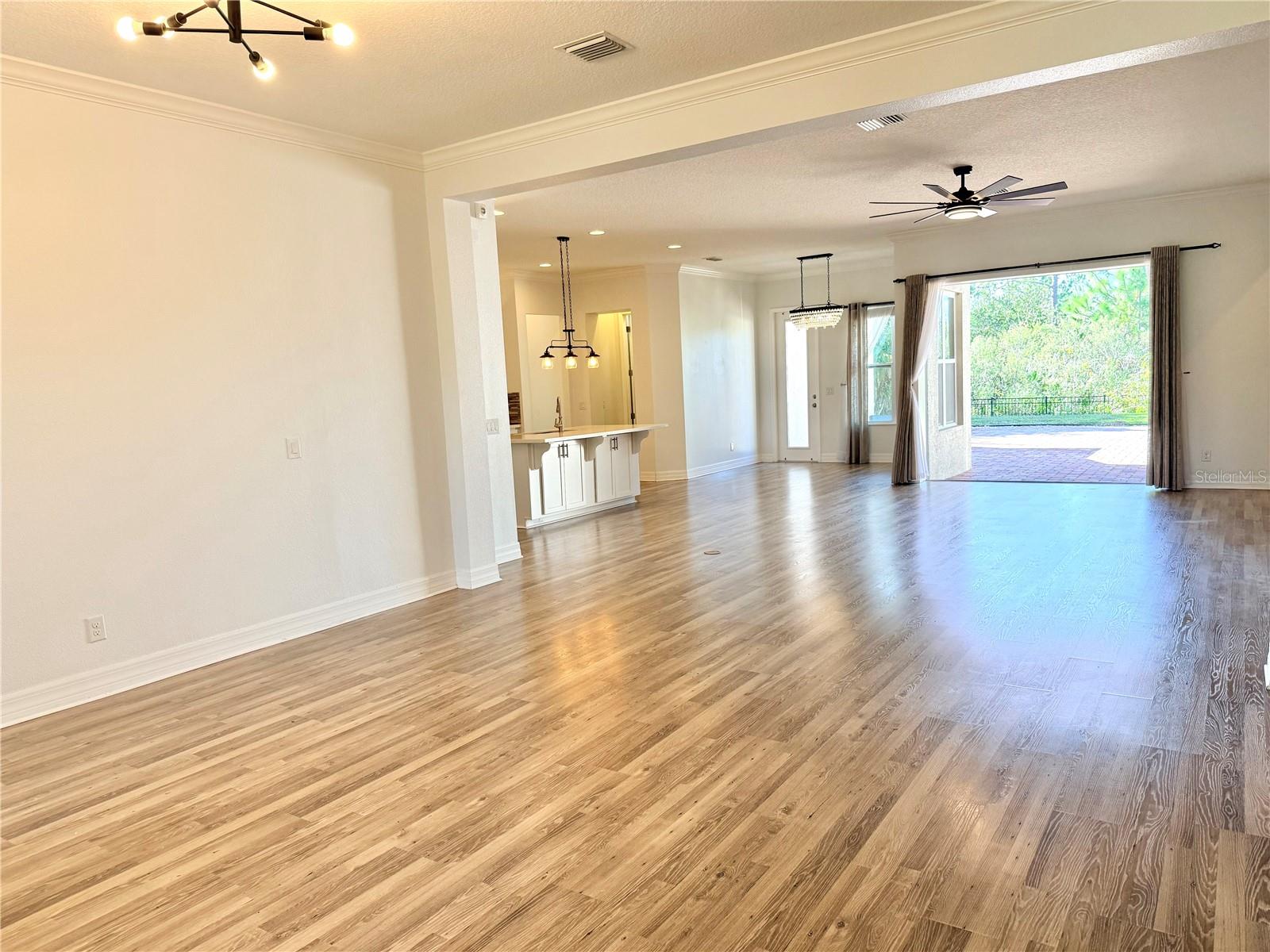 Image 7 of 35 For 14630 Caplock Drive