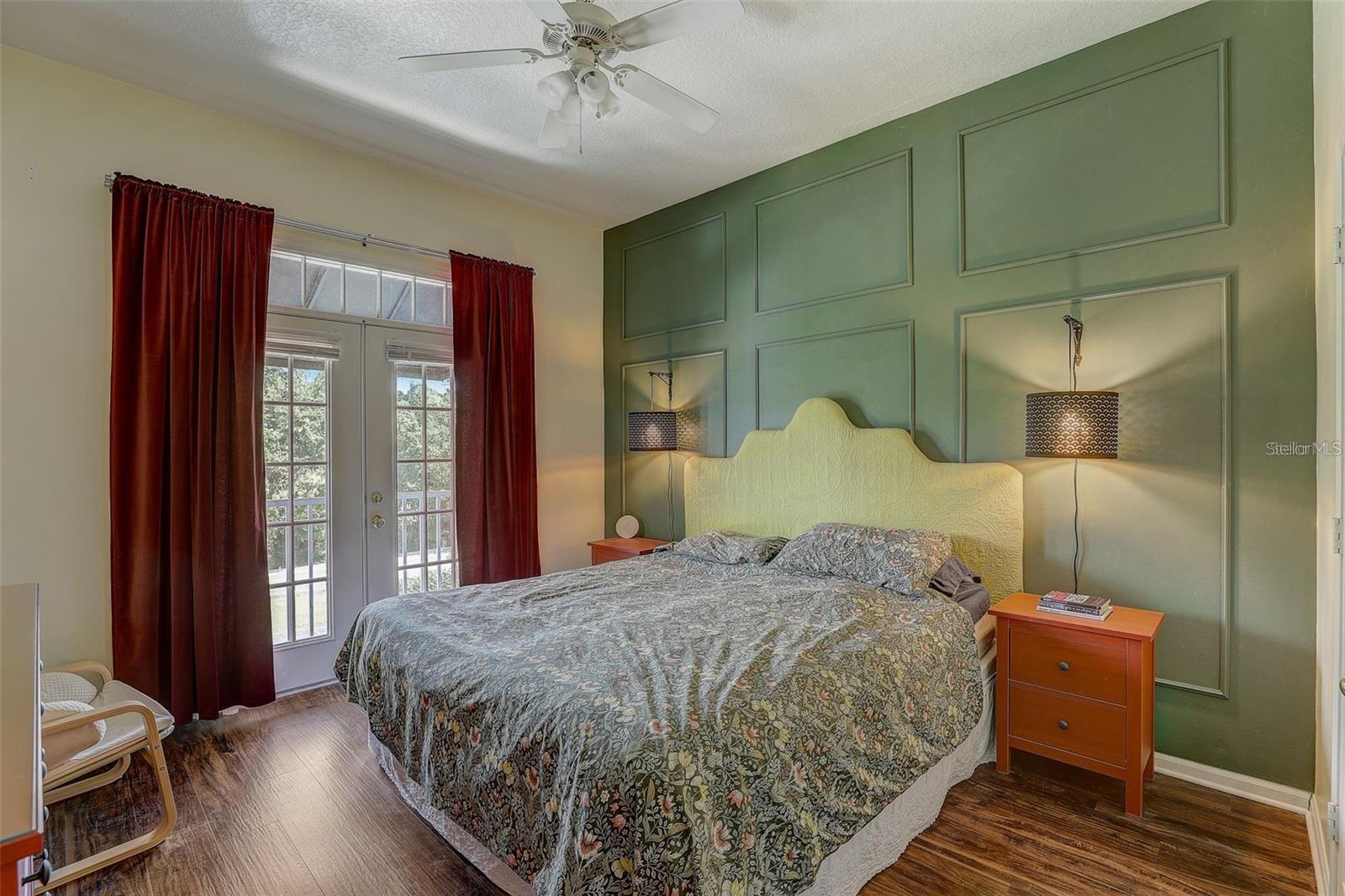 Image 14 of 42 For 235 Goldenrain Drive 301