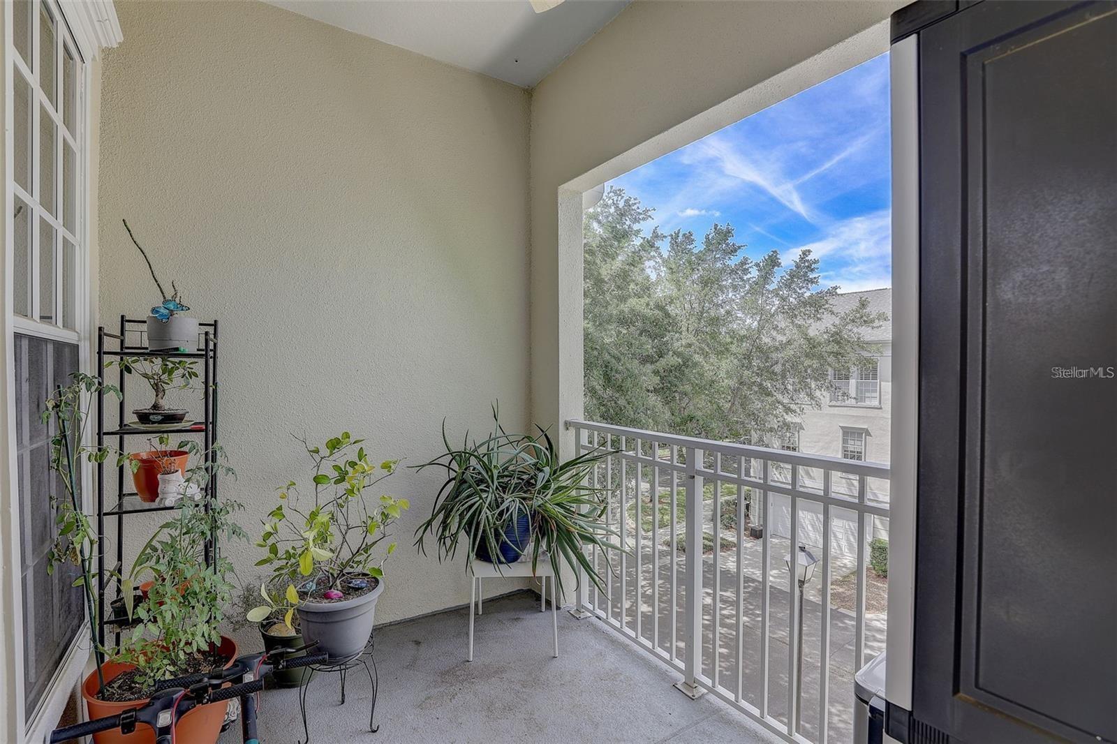 Image 23 of 42 For 235 Goldenrain Drive 301