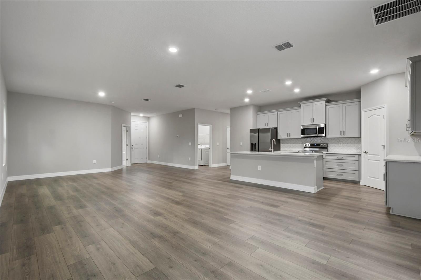 Image 6 of 14 For 750 Valencia Avenue