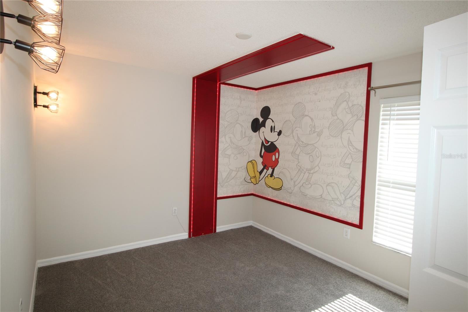 Image 16 of 35 For 136 Bayswater Lane