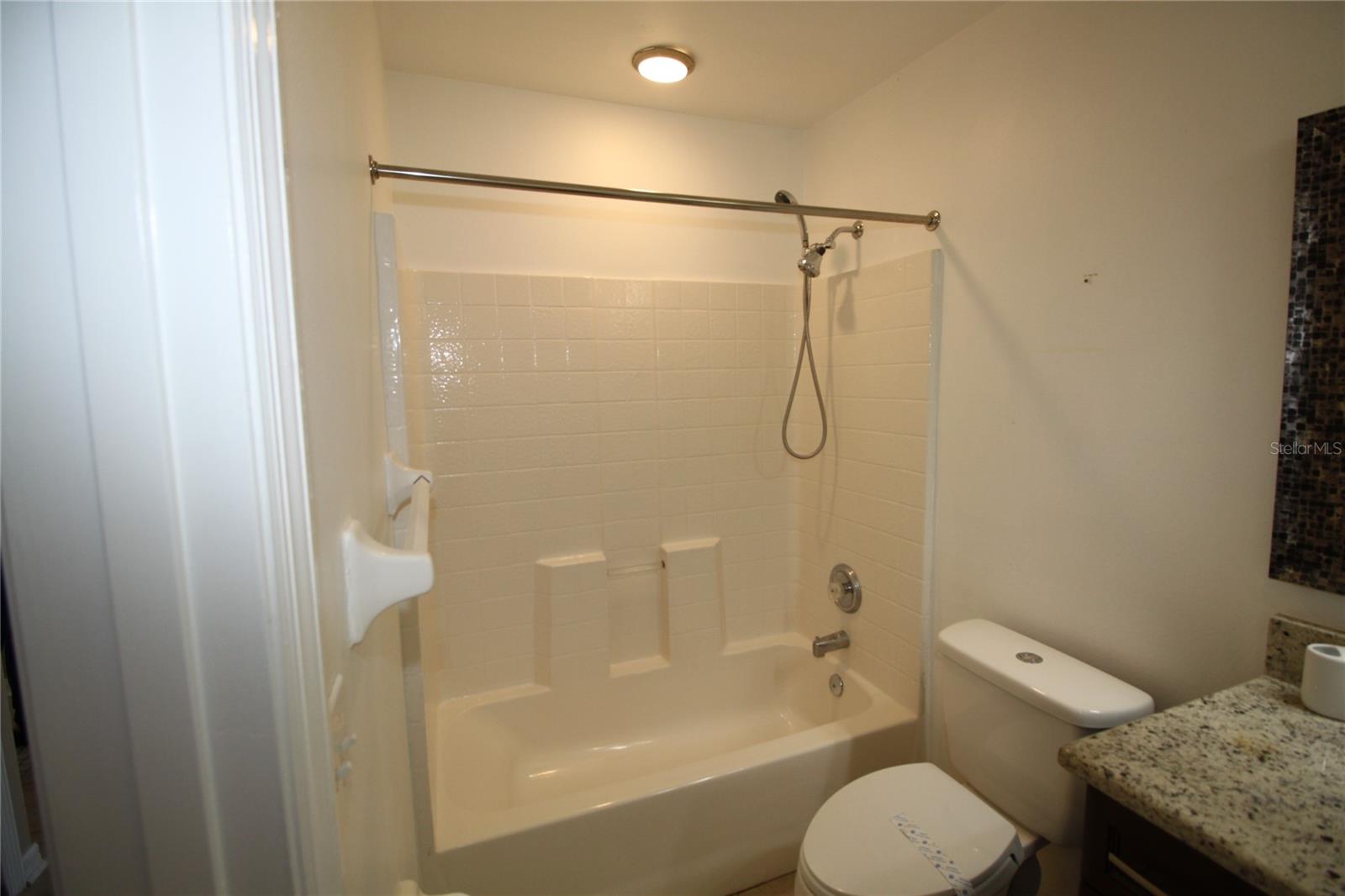 Image 20 of 35 For 136 Bayswater Lane