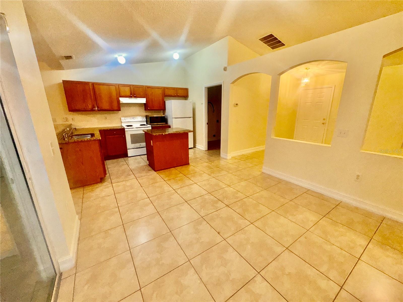 Image 6 of 29 For 909 Gateshead Court