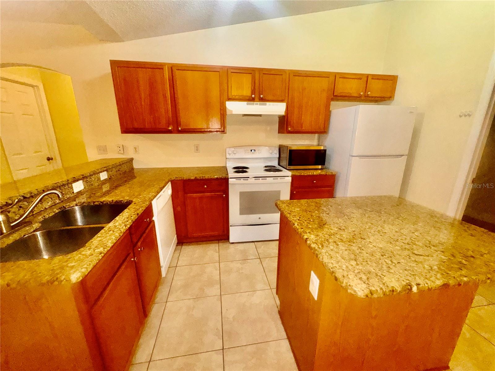 Image 9 of 29 For 909 Gateshead Court