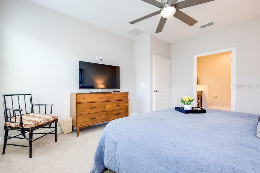 Image 9 of 29 For 13537 Heaney Avenue