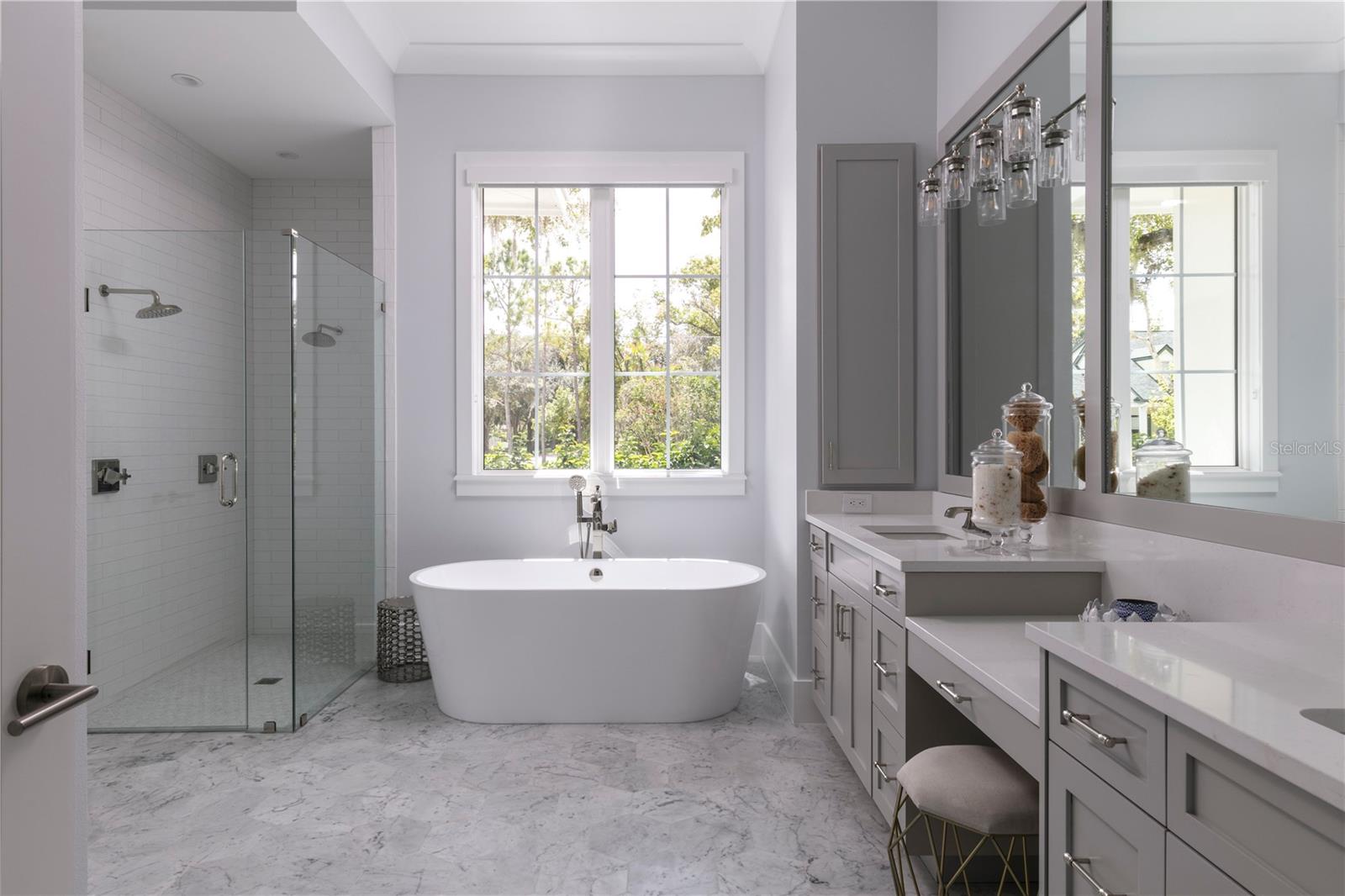 Image 13 of 19 For 84 Oakdale St