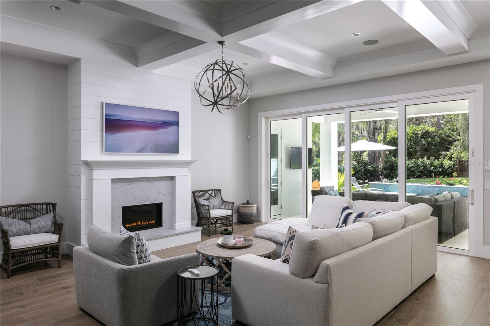 Image 7 of 19 For 84 Oakdale St