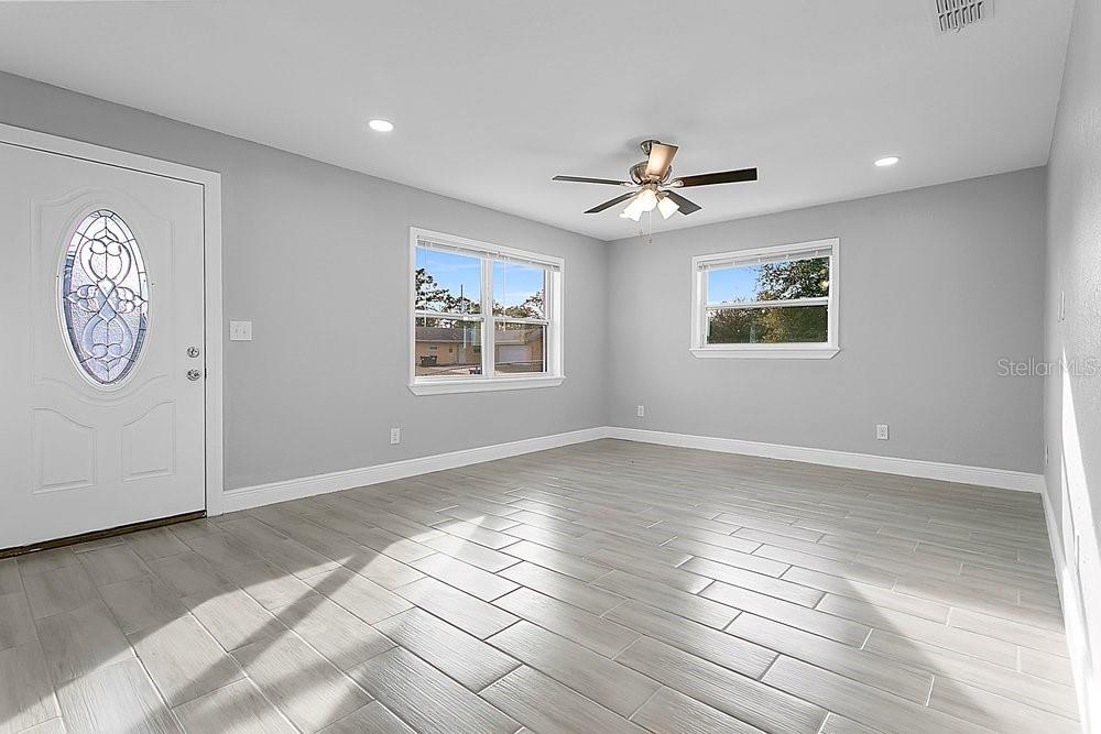 Image 11 of 33 For 4823 Kathy Jo Terrace