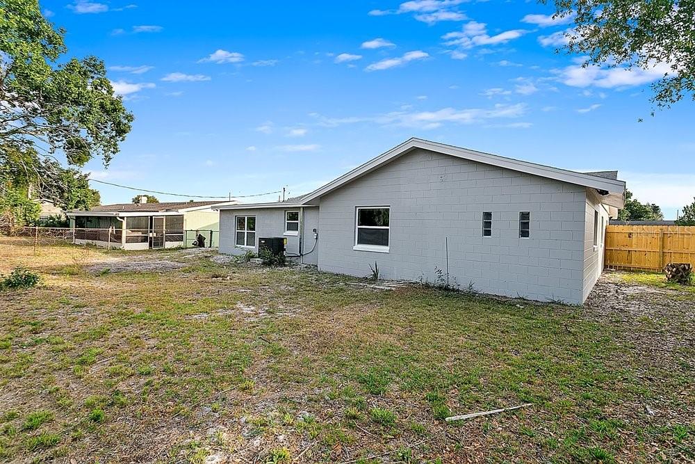 Image 26 of 33 For 4823 Kathy Jo Terrace