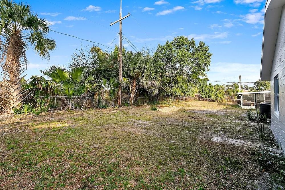 Image 27 of 33 For 4823 Kathy Jo Terrace